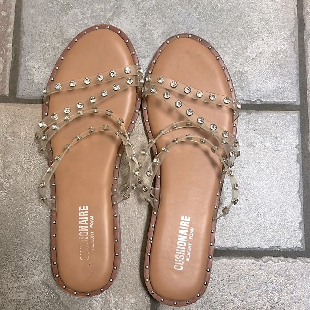 VACATION SANDALS 🩴